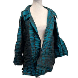 Caroline Rose 1X open very light jacket in turquoise  and black